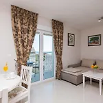 Apartment Stella *