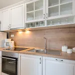 Stella Apartment *