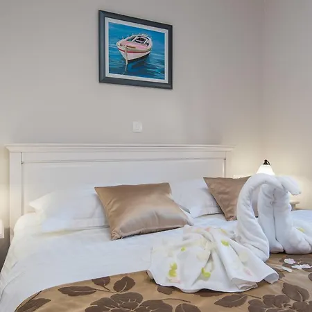 Διαμέρισμα Stella *