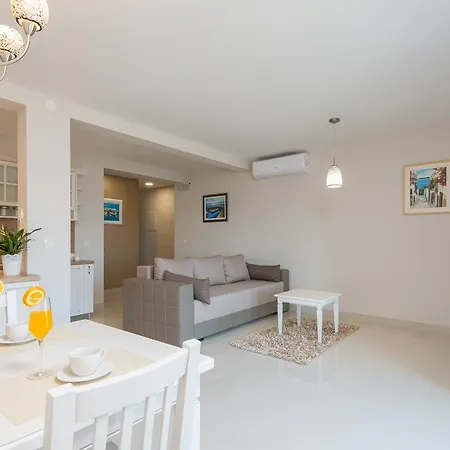 Διαμέρισμα Stella